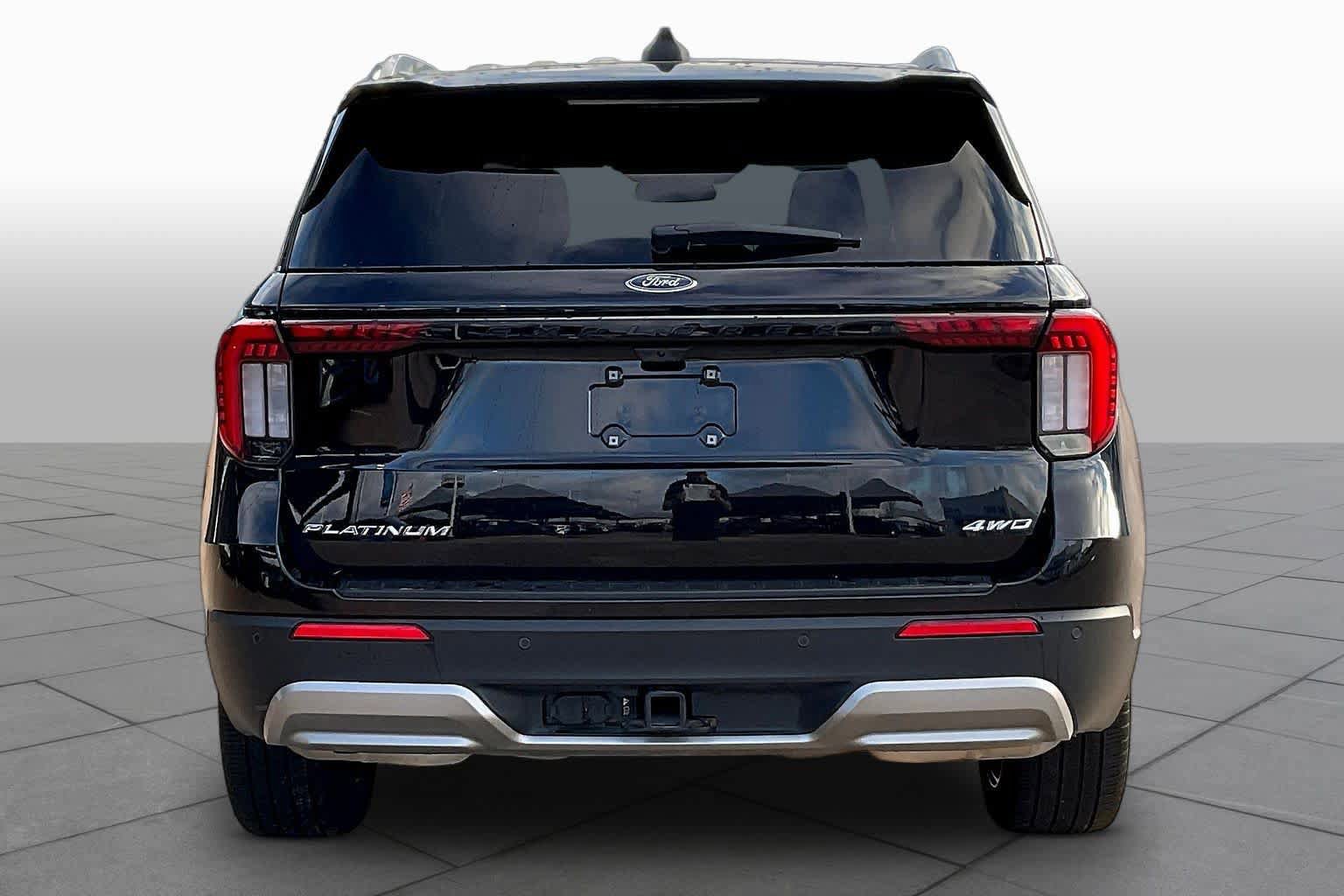 Used 2025 Ford Explorer Platinum w/ LUX Leather Package AWD/4WD image 8