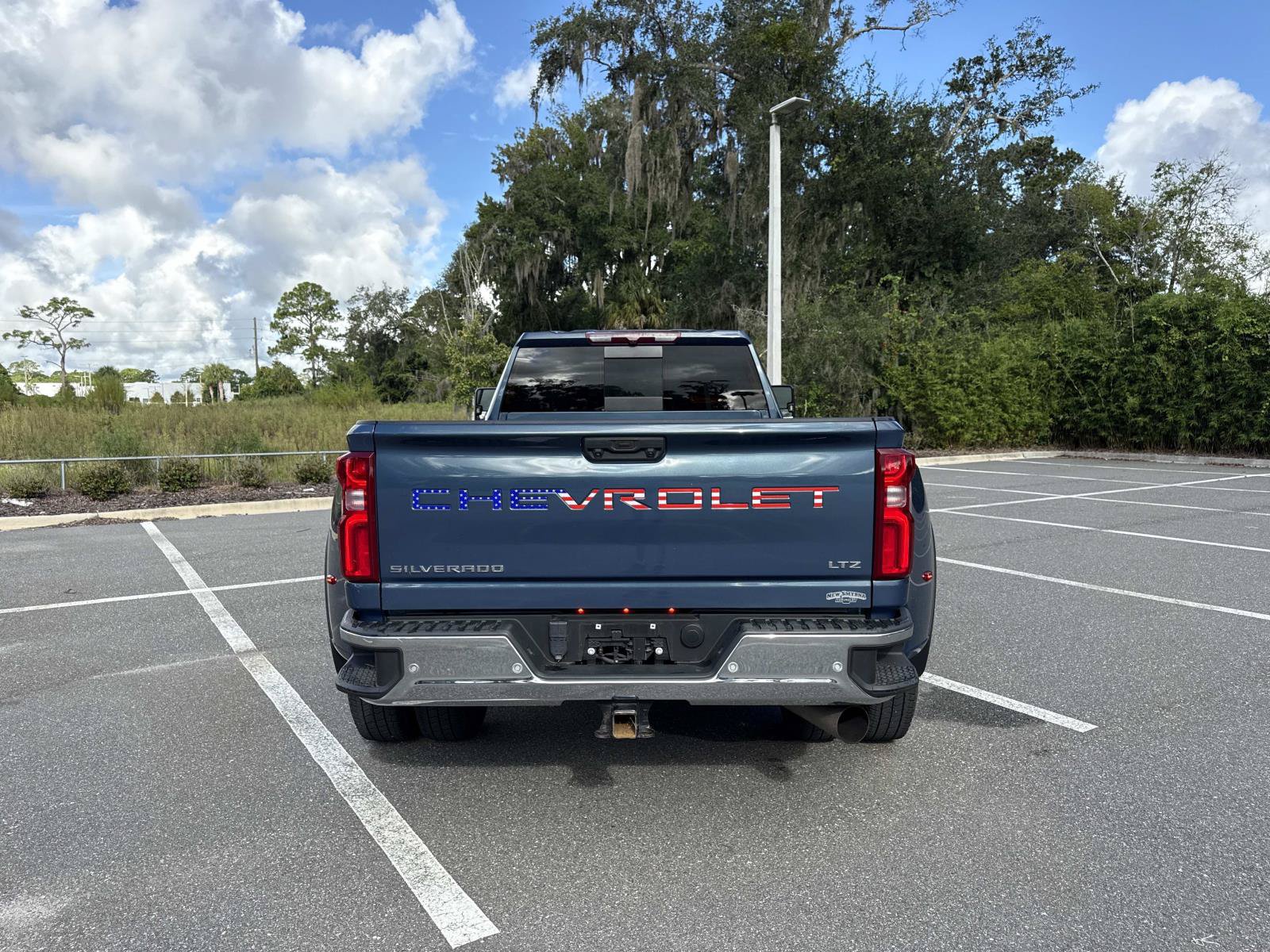 Used 2024 Chevrolet Silverado 3500 LTZ w/ LTZ Convenience Package AWD/4WD image 4