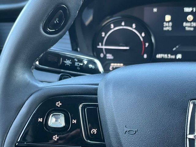 Used 2022 Lincoln Corsair AWD w/ Equipment Group 101A image 39