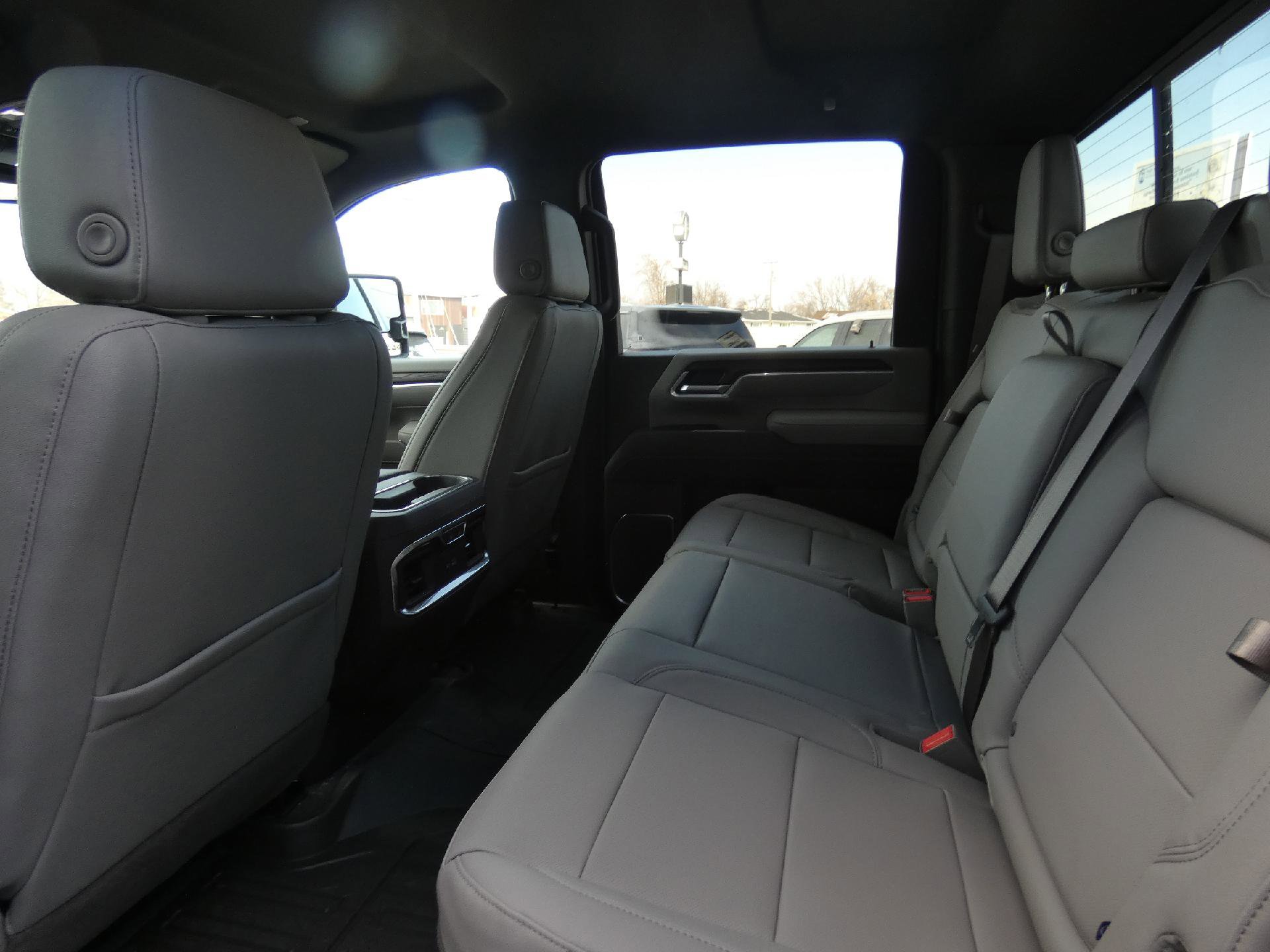 New 2026 GMC Sierra 2500 SLT w/ SLT Premium Package image 13