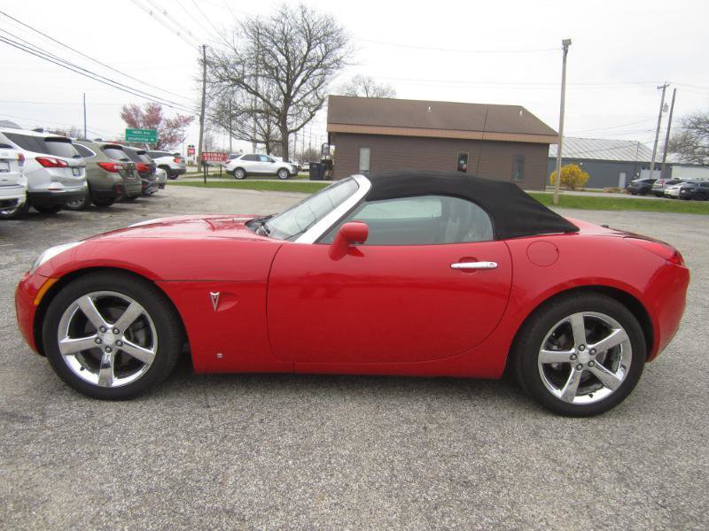 Used 2006 Pontiac Solstice Convertible w/ Premium Package image 4