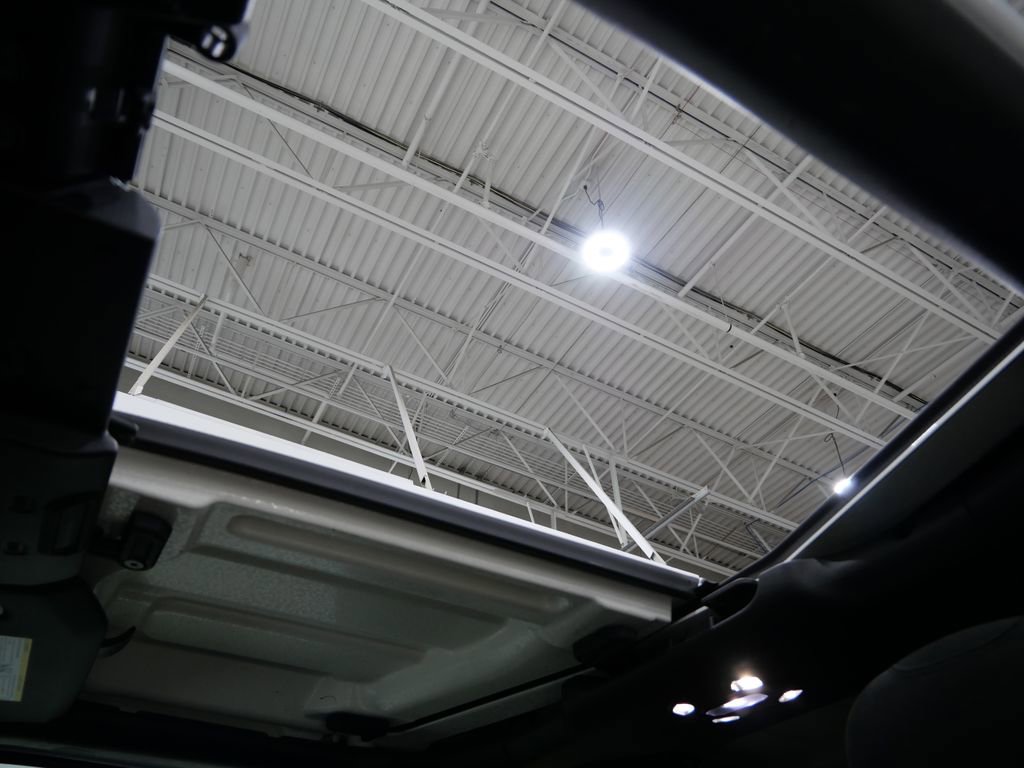 Used 2023 Jeep Wrangler Willys image 4