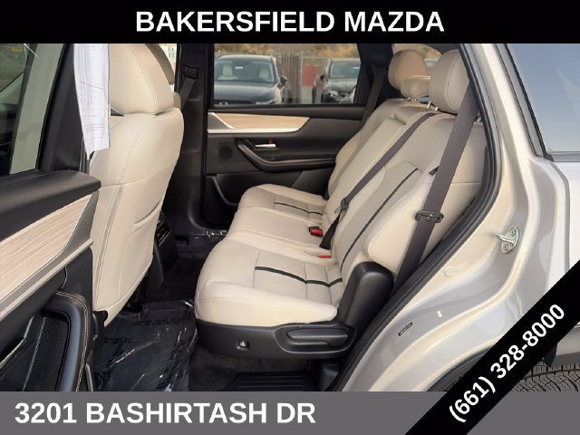 Used 2024 MAZDA CX-90 Plug-In Hybrid w/ Preferred AWD/4WD image 19