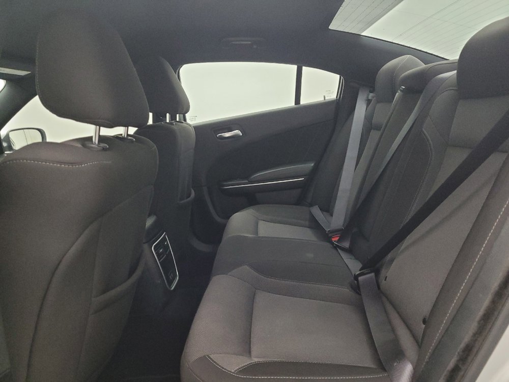 Used 2022 Dodge Charger SXT RWD image 18