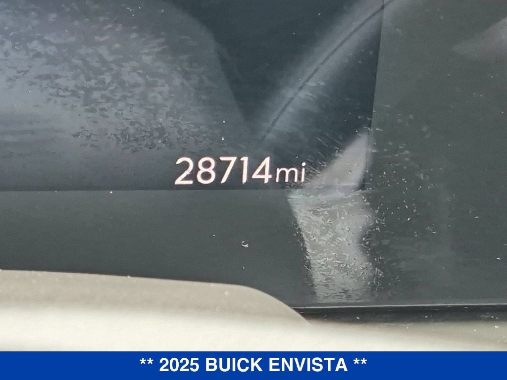 Used 2025 Buick Envista Sport Touring w/ Convenience I Package FWD image 21