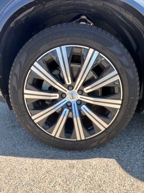 Used 2023 Volvo XC90 B5 Core w/ Protection Package Premier AWD/4WD image 38
