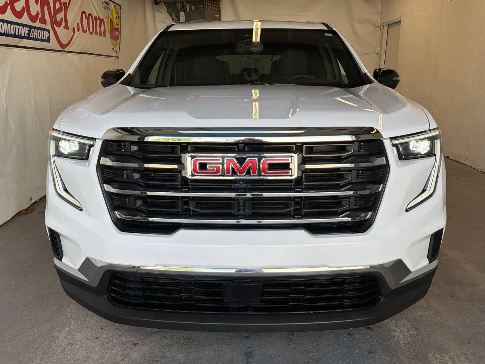 Used 2025 GMC Acadia Elevation FWD image 3