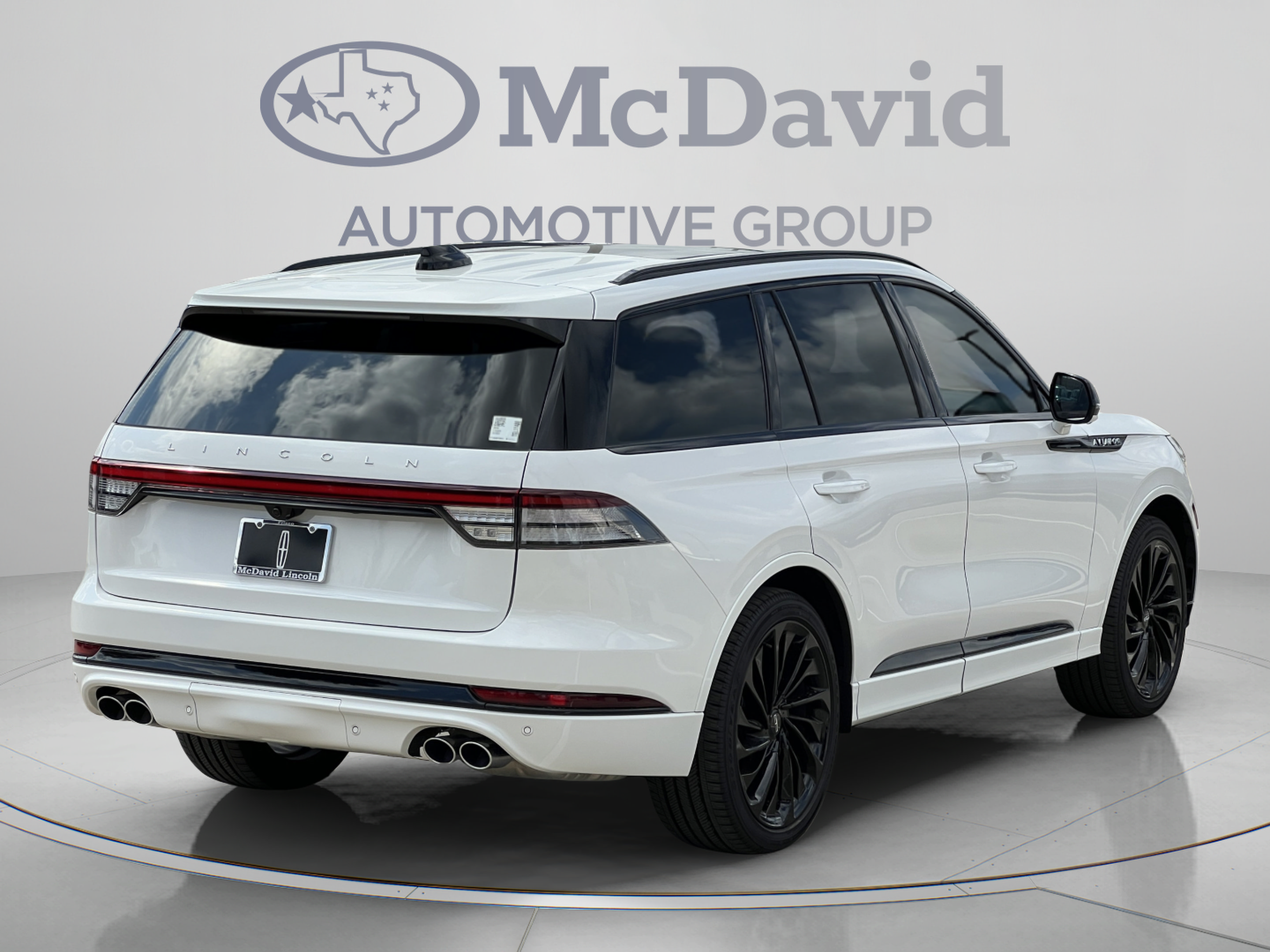 New 2026 Lincoln Aviator Reserve w/ Jet Appearance Package RWD image 7