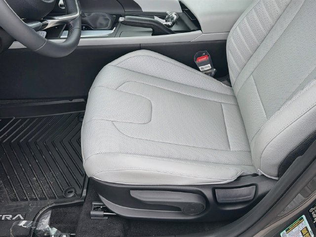 New 2026 Hyundai Elantra SEL Sport FWD image 19