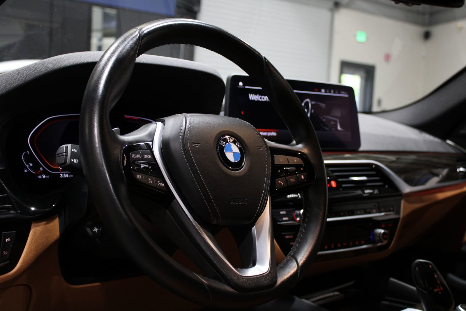 Used 2021 BMW 530i w/ Premium Package RWD image 20