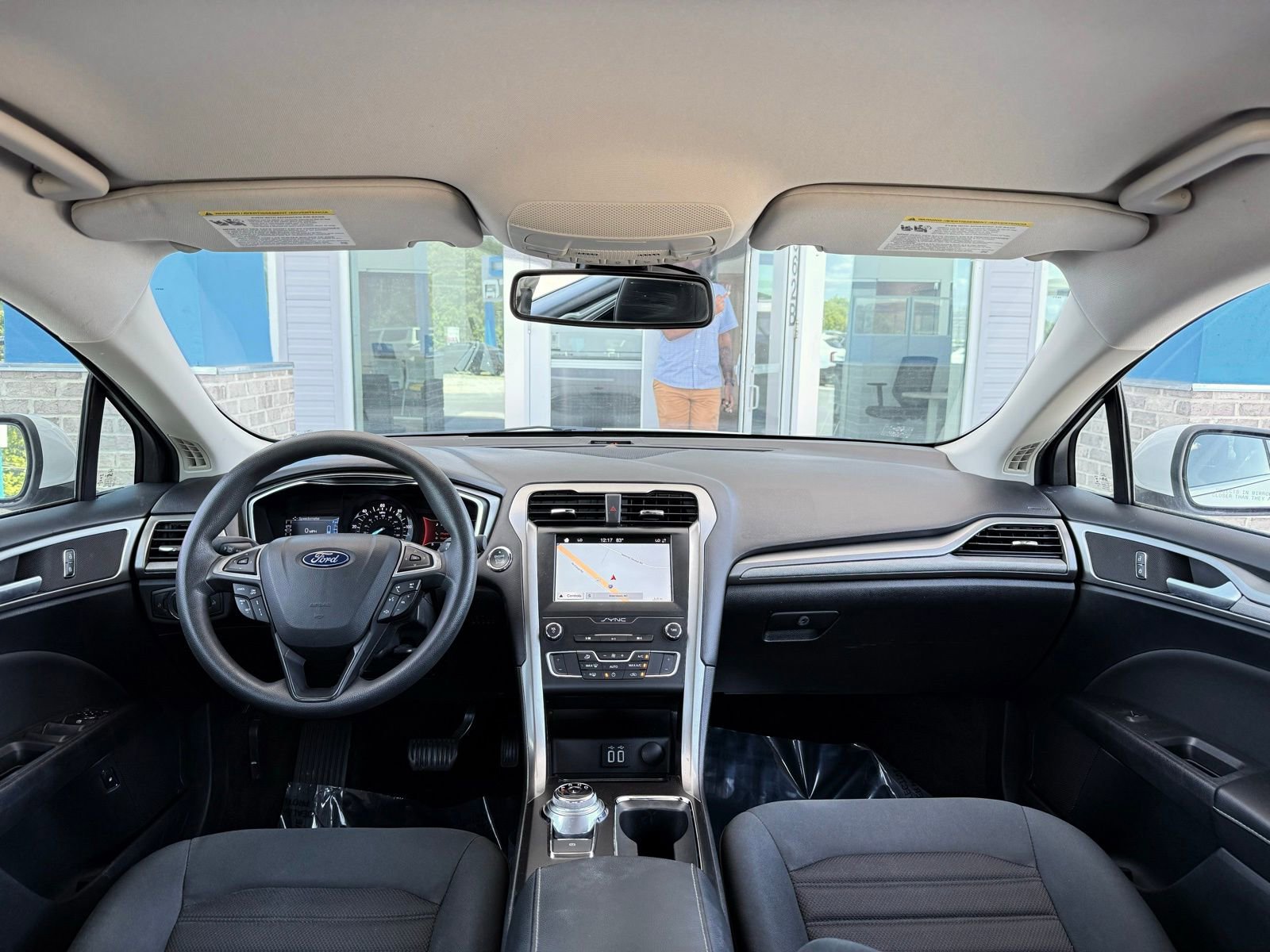 Used 2019 Ford Fusion SE FWD image 21