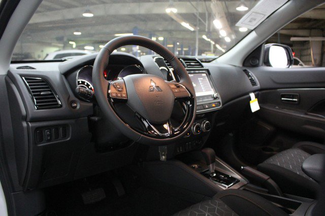 New 2026 Mitsubishi Outlander Sport LE AWD/4WD image 5
