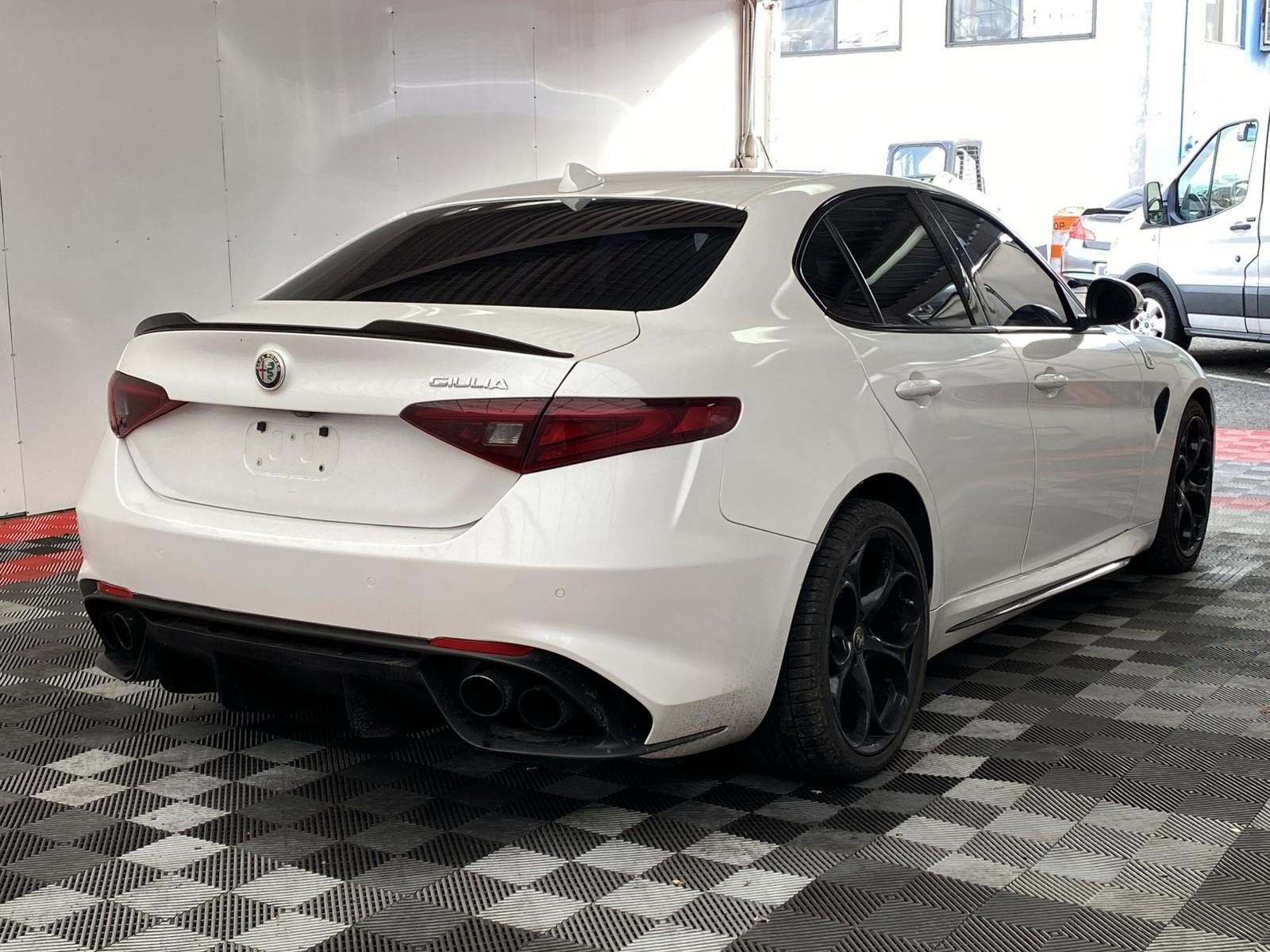 Used 2019 Alfa Romeo Giulia Quadrifoglio w/ Driver Assist Dynamic Package image 6