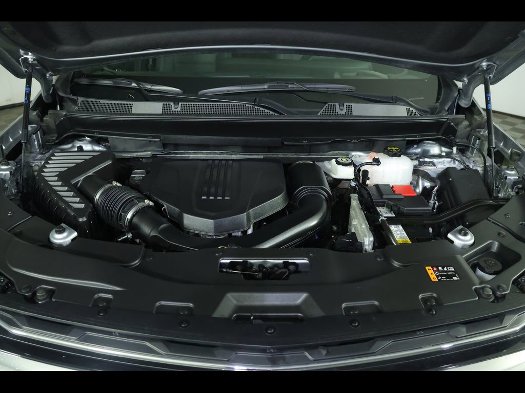 Used 2025 Chevrolet Traverse LT image 20