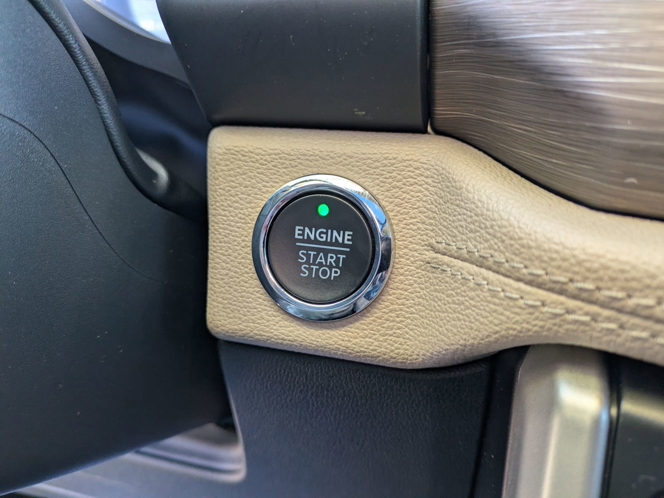 Certified 2024 Ford Expedition Limited image 21