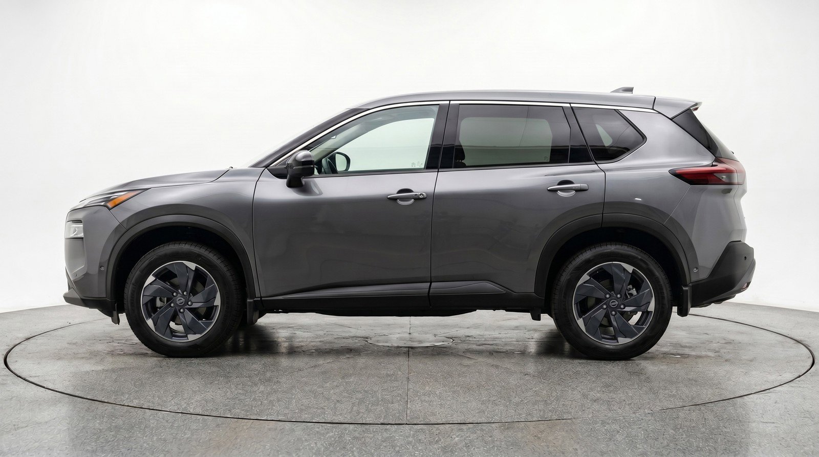 Used 2025 Nissan Rogue SV FWD image 5
