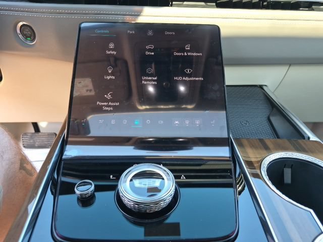 New 2026 Cadillac Escalade Platinum Sport w/ LPO, ONYX Package AWD/4WD image 31
