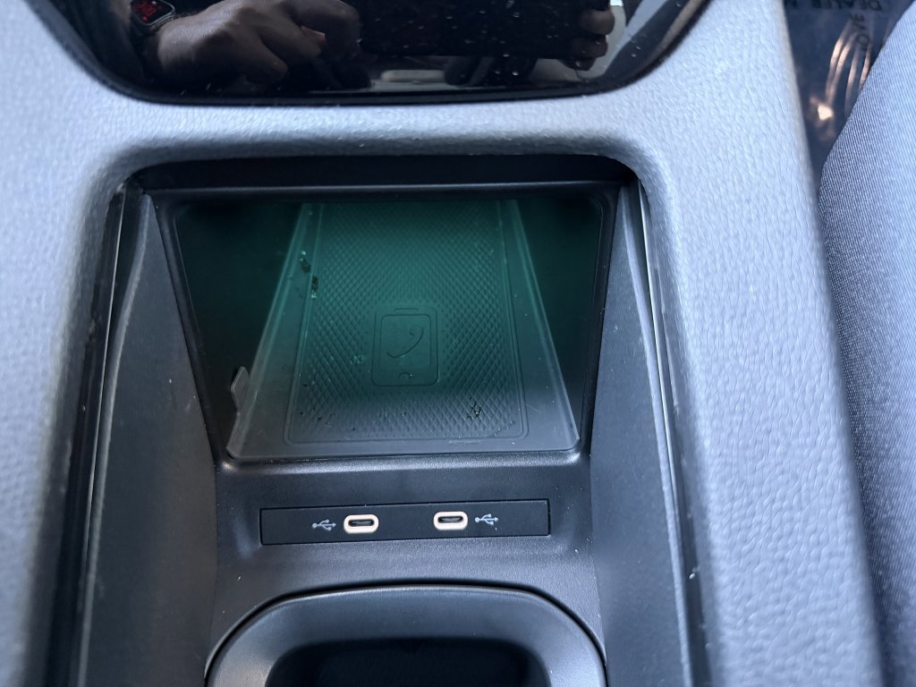 Used 2022 Volkswagen ID.4 Pro S image 25