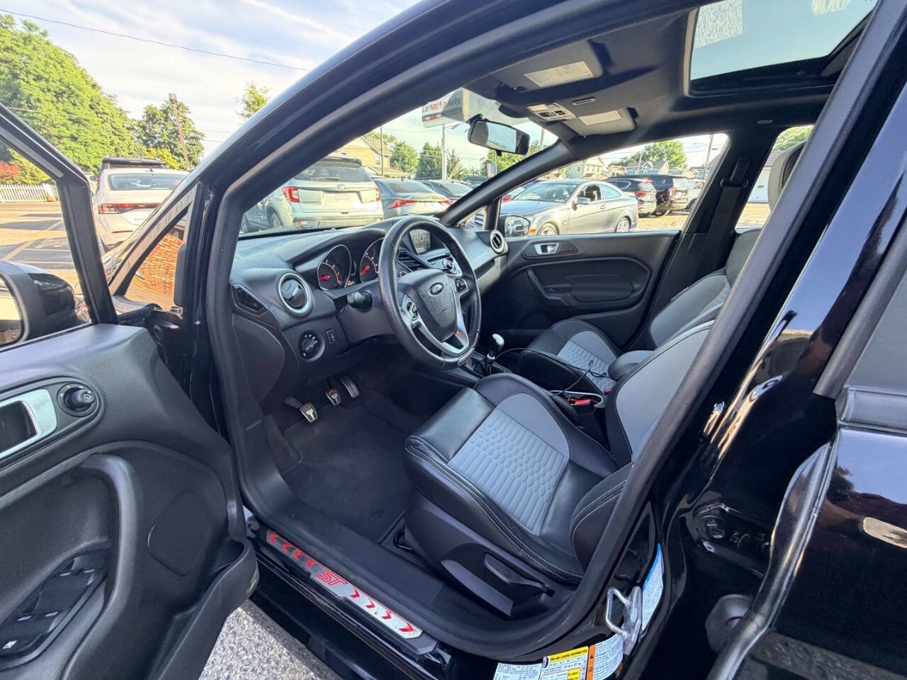 Used 2017 Ford Fiesta ST w/ ST Recaro Package FWD image 32