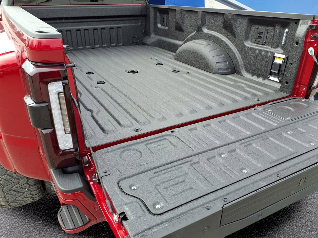 New 2024 Ford F450 Platinum AWD/4WD image 6