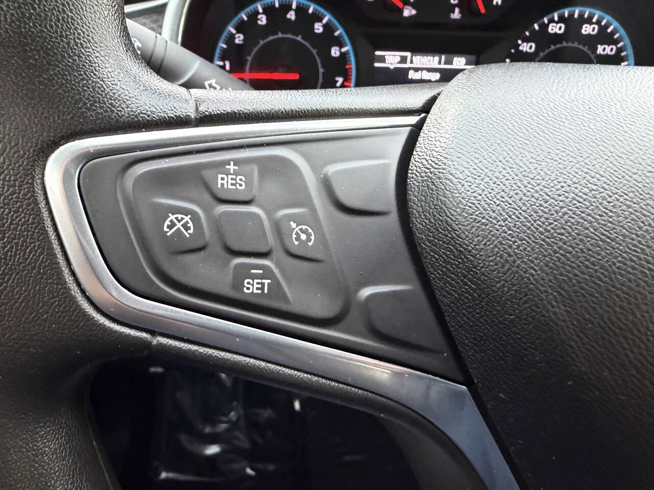 Used 2017 Chevrolet Malibu LT FWD image 19