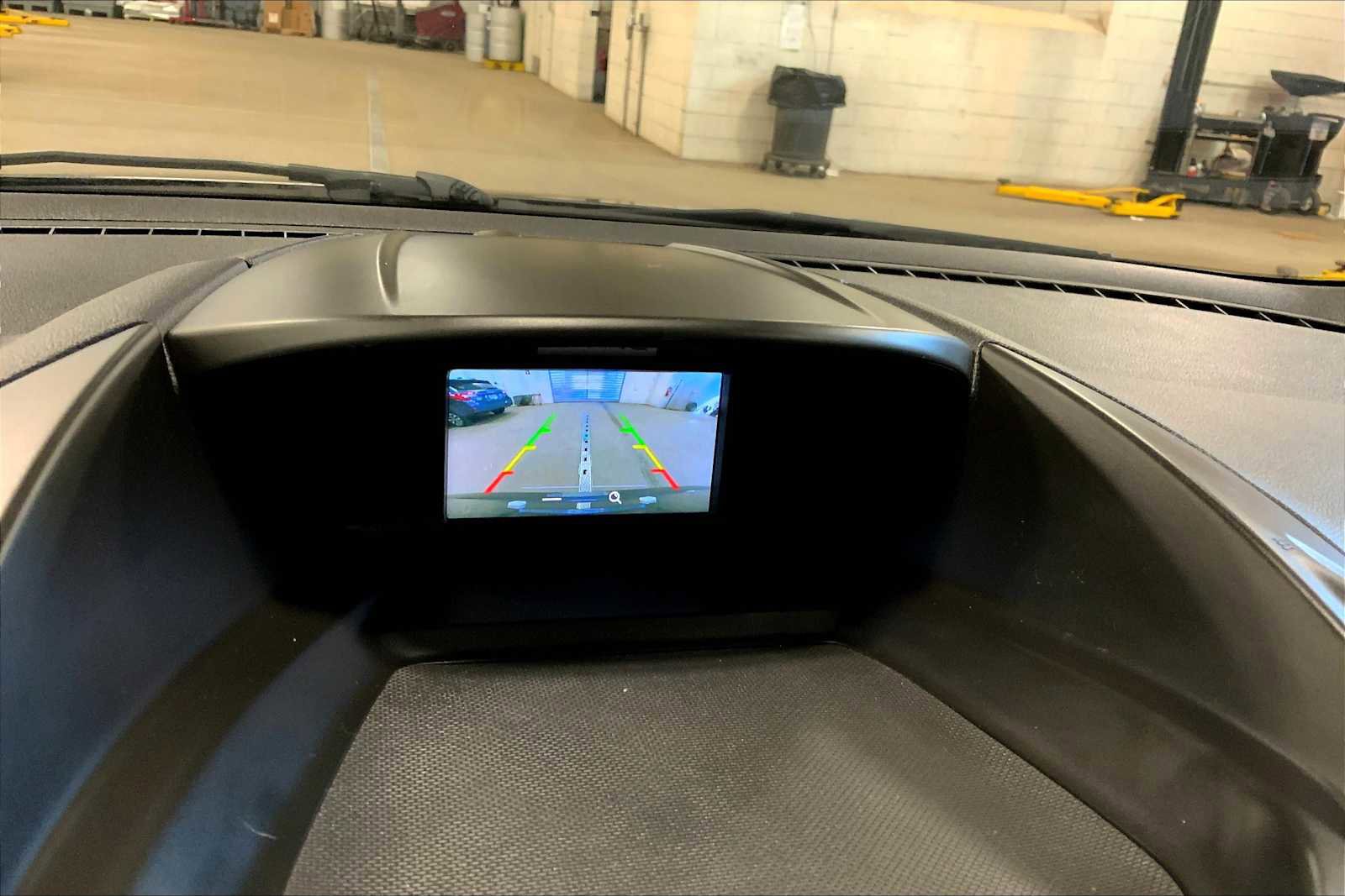 Used 2017 Ford Escape SE image 28