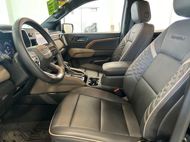 Used 2024 GMC Canyon Denali image 33