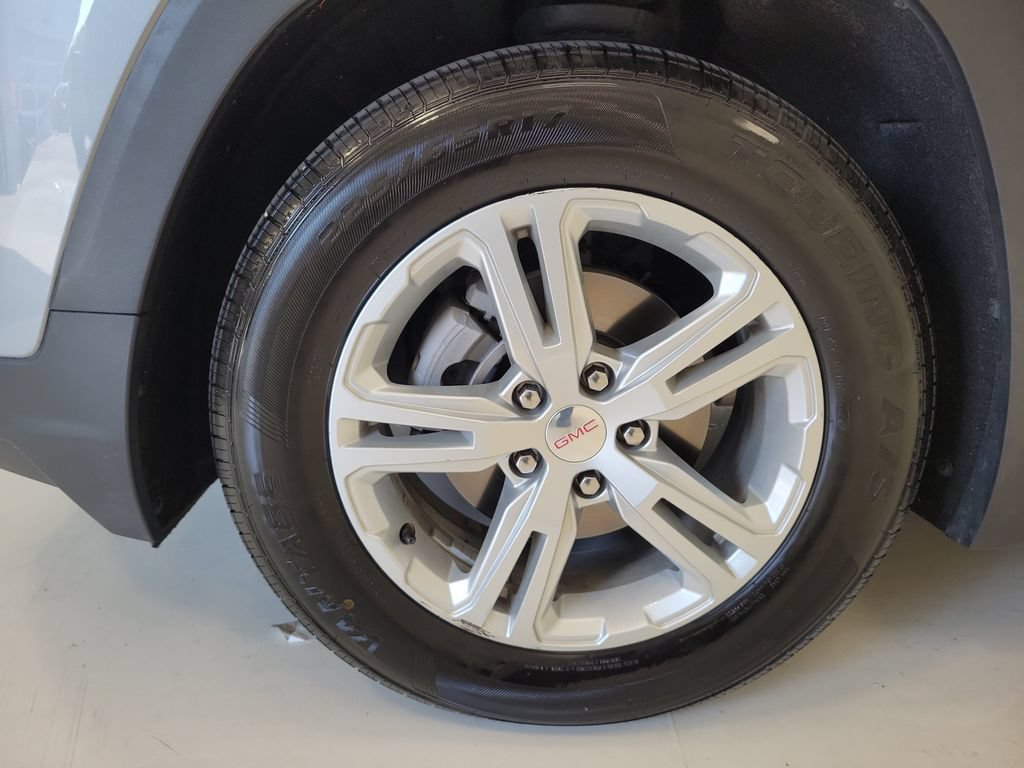 Used 2024 GMC Terrain SLE FWD image 7