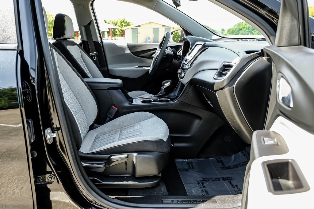 Used 2022 Chevrolet Equinox LS image 35