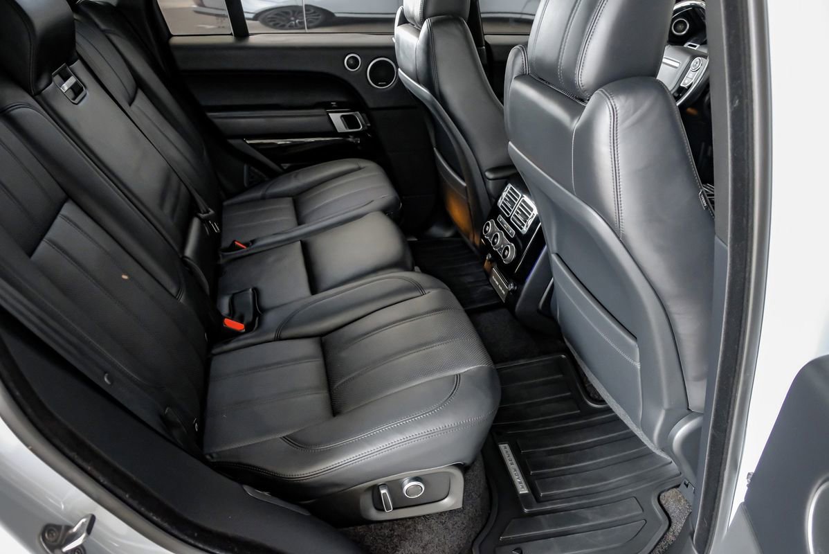 Used 2017 Land Rover Range Rover Supercharged image 34