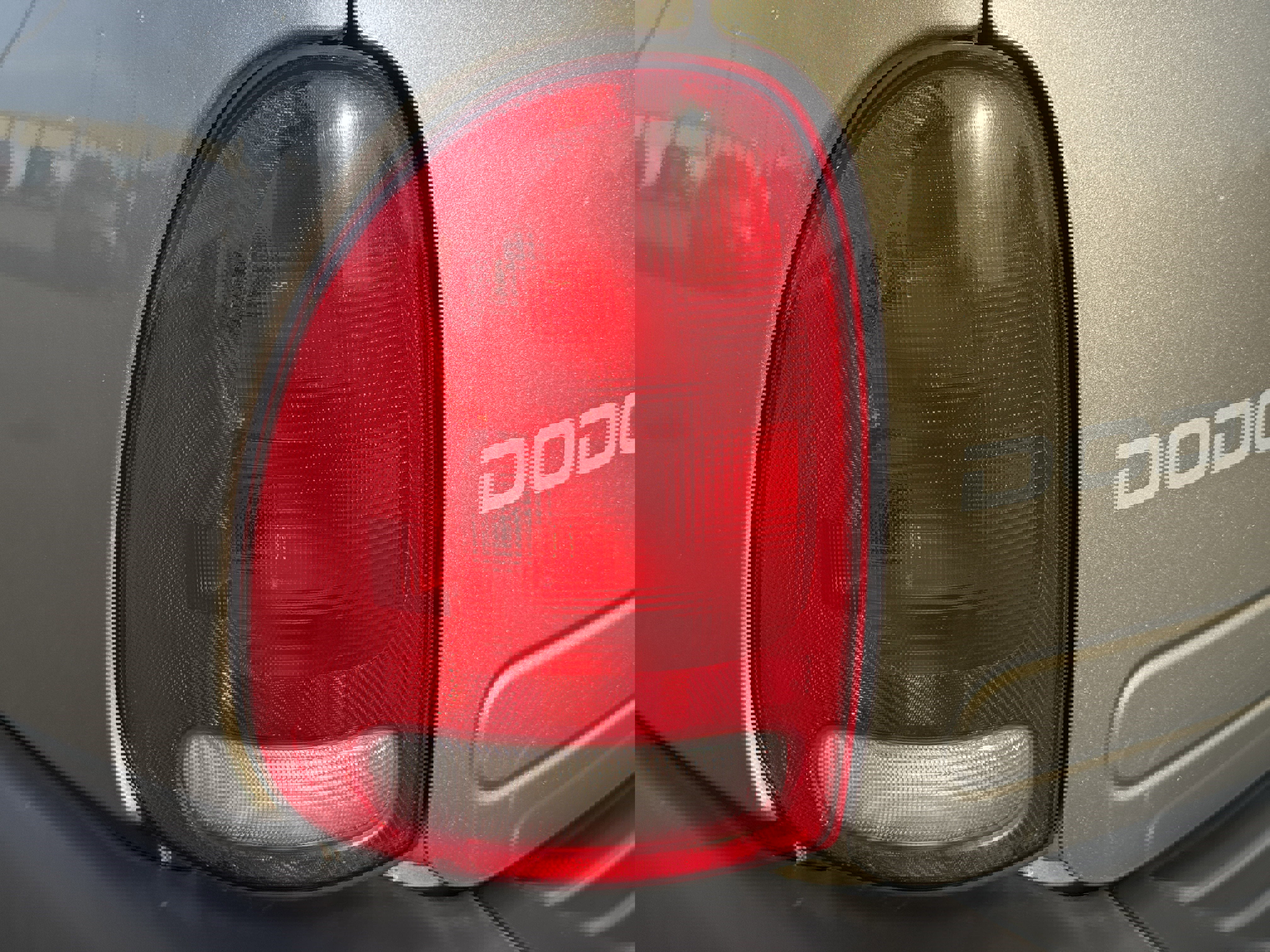 Used 2003 Dodge Durango Sport image 34