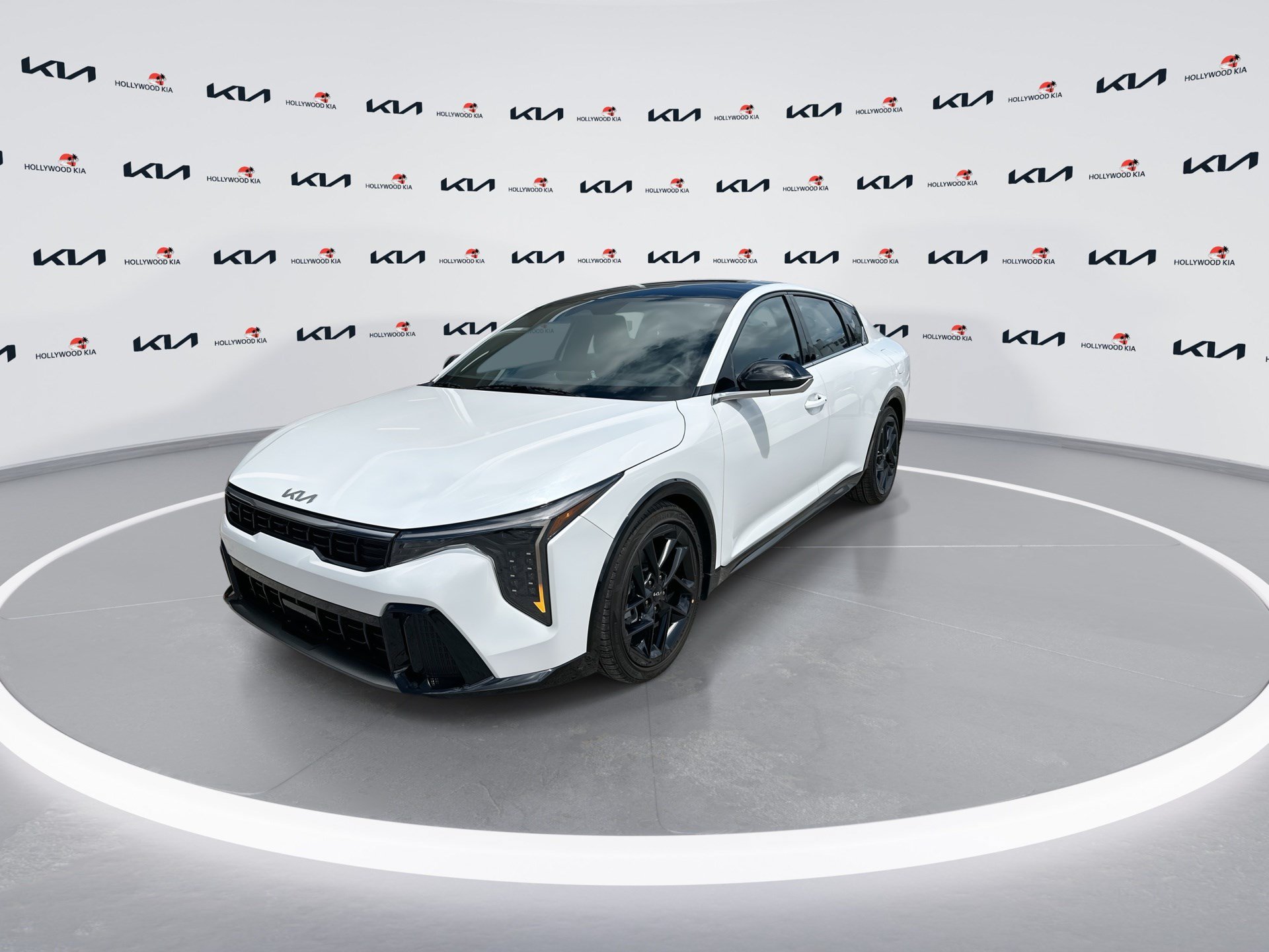 Certified 2025 Kia K4 GT-Line Turbo FWD image 4