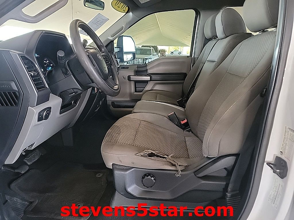 Used 2020 Ford F250 XLT AWD/4WD image 2