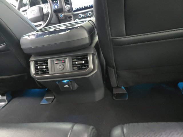 Used 2025 Ford F150 Lariat w/ Equipment Group 502A High AWD/4WD image 29