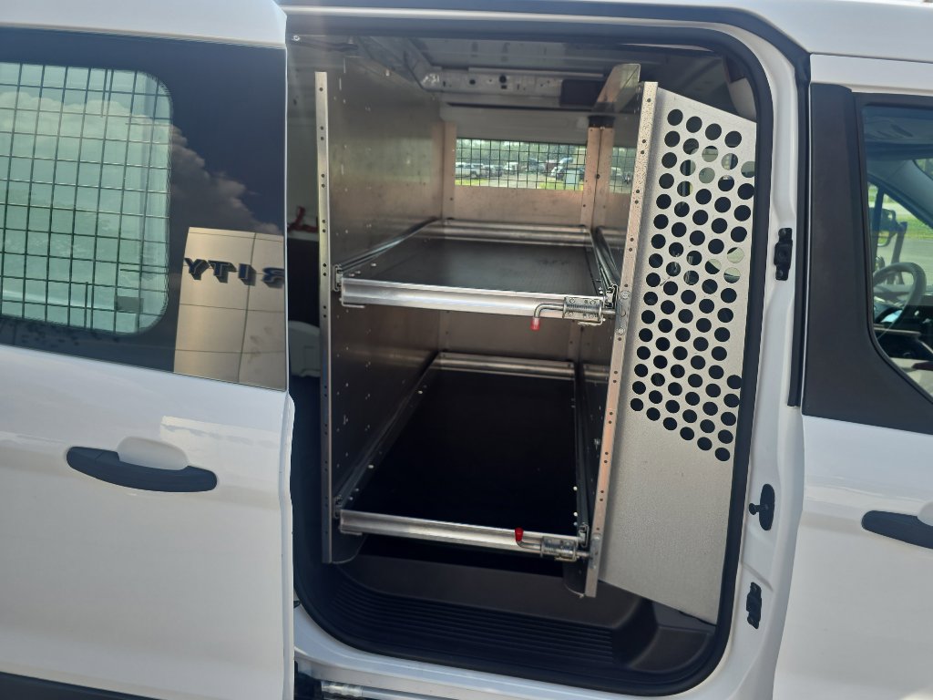 Used 2014 Ford Transit Connect XLT image 17