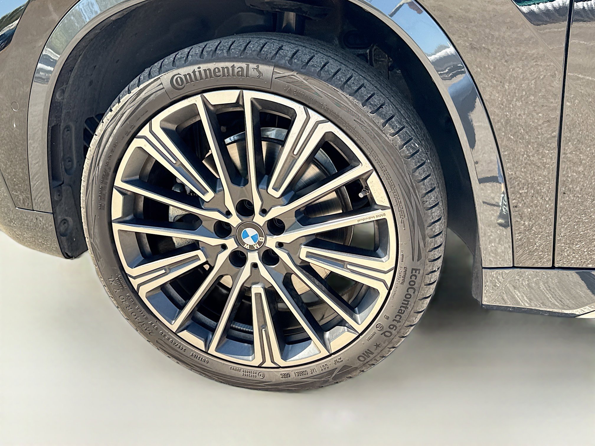 Used 2025 BMW X1 xDrive28i w/ Convenience Package image 41