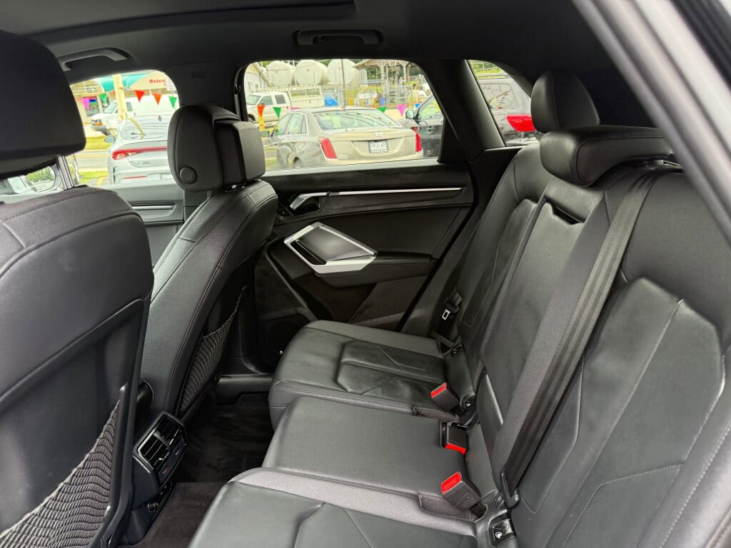Used 2020 Audi Q3 2.0T Premium Plus image 24