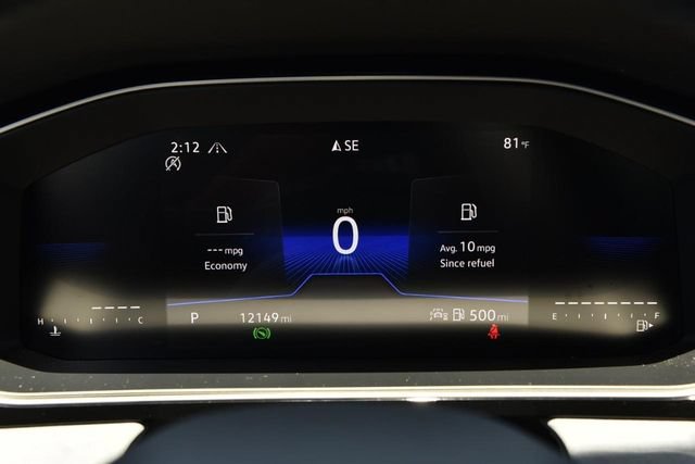 Used 2025 Volkswagen Jetta SE w/ Sunroof Package FWD image 12