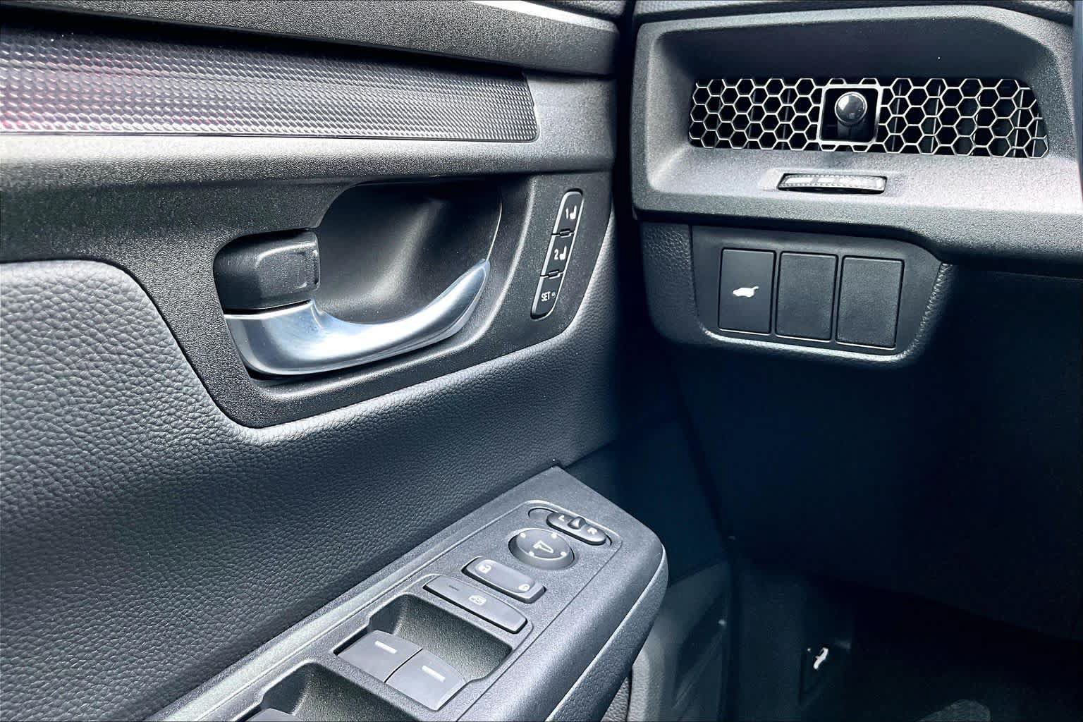 Used 2026 Honda CR-V Sport-L image 36
