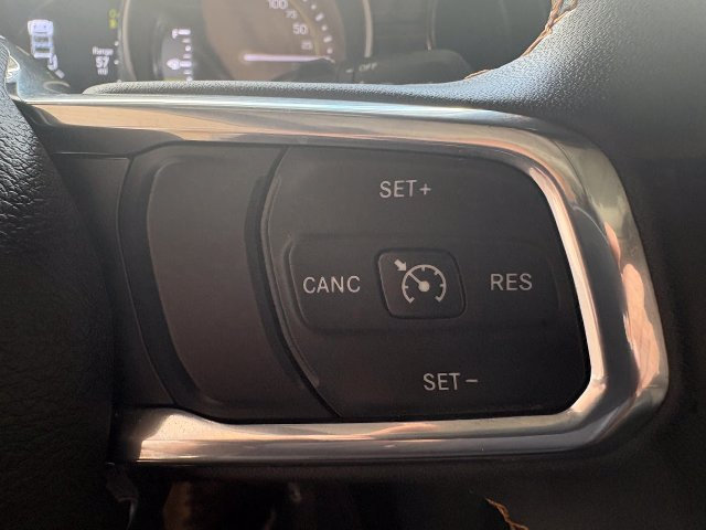Used 2023 Jeep Wrangler Unlimited Sahara AWD/4WD image 23