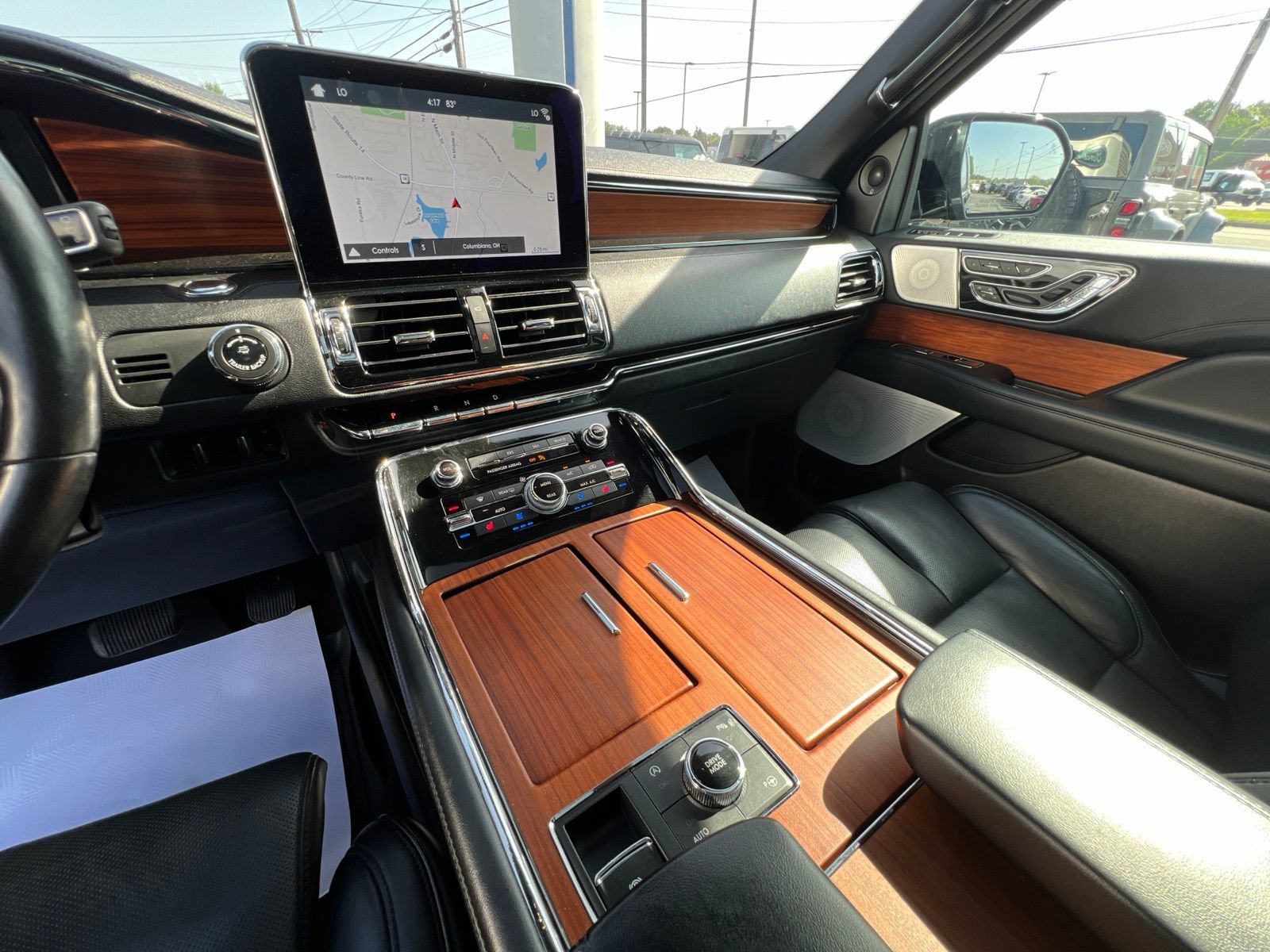 Used 2019 Lincoln Navigator L Reserve AWD/4WD image 37