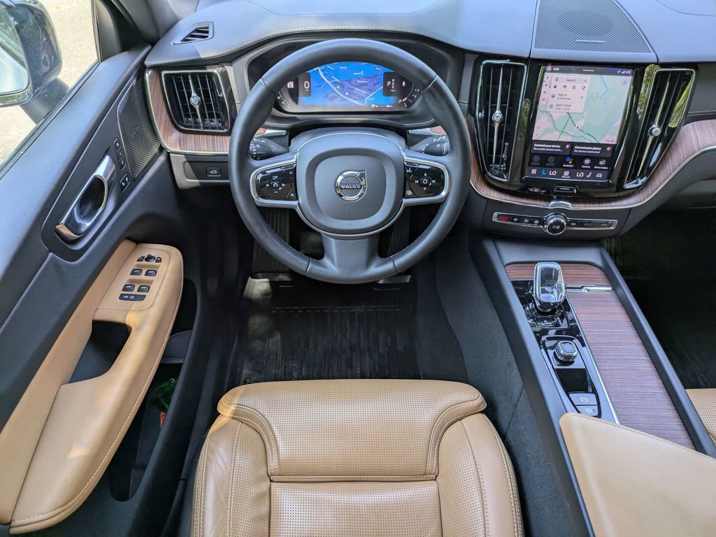 Certified 2023 Volvo XC60 B5 Ultimate w/ Protection Package Premier FWD image 16
