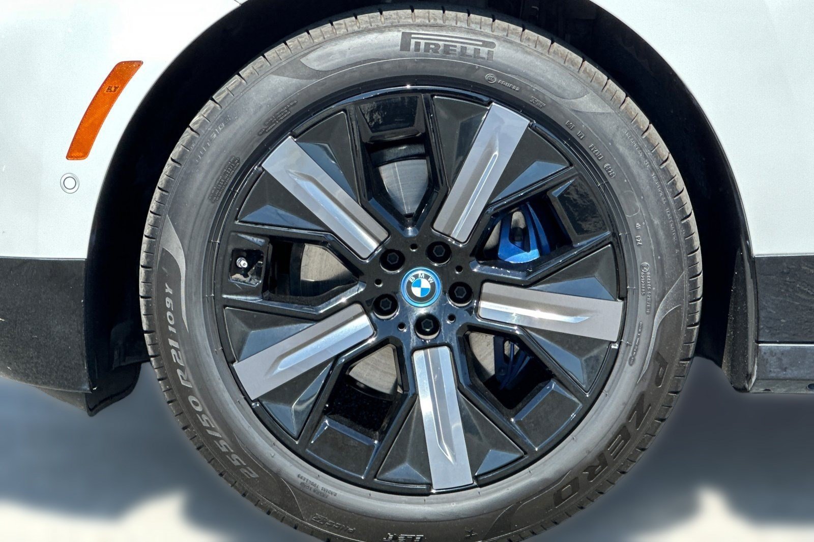 Certified 2023 BMW iX M60 w/ Executive Package AWD/4WD image 13