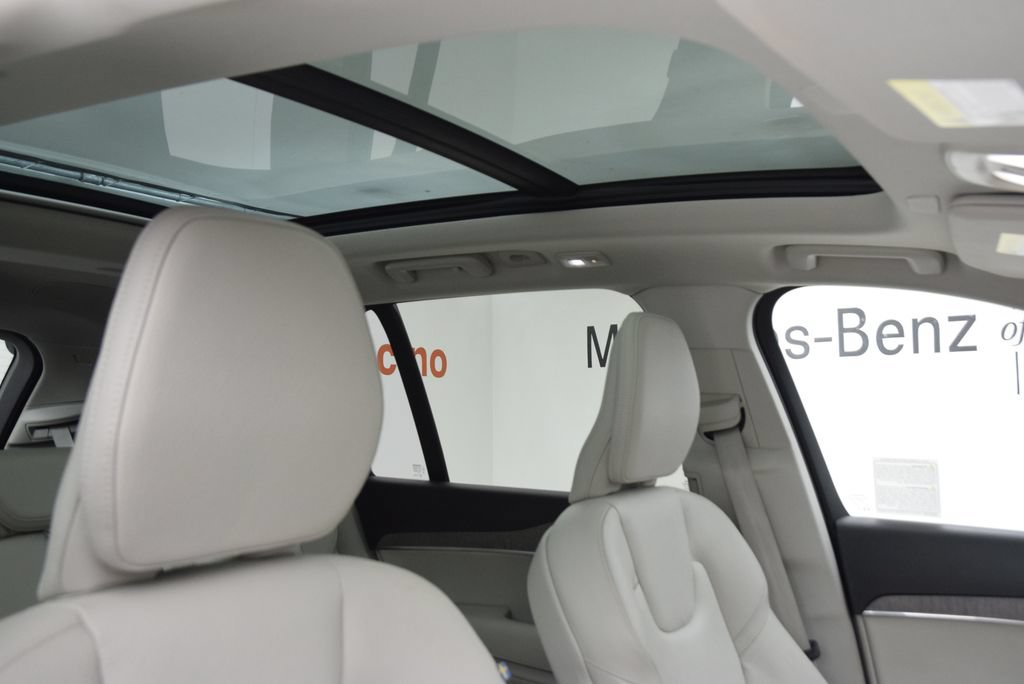 Used 2023 Volvo XC90 B5 Plus w/ Protection Package Premier AWD/4WD image 18