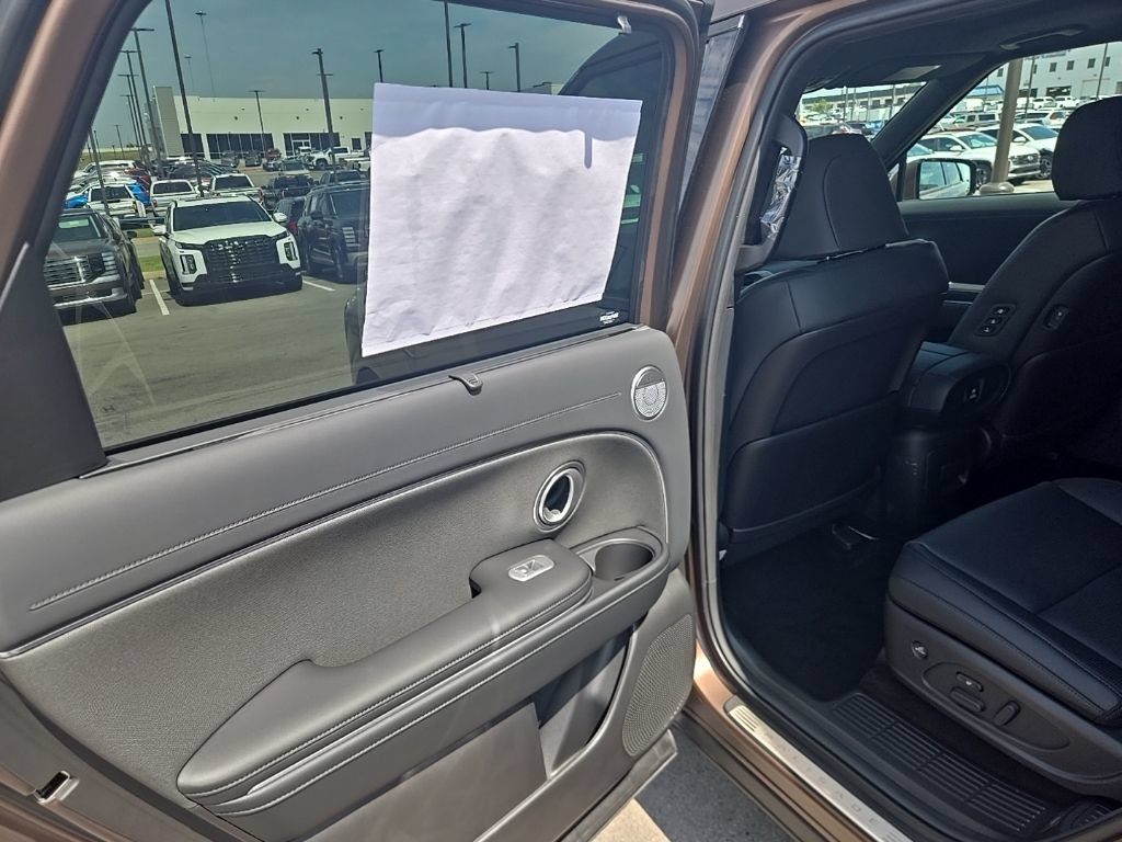 New 2026 Hyundai Palisade Calligraphy FWD image 12