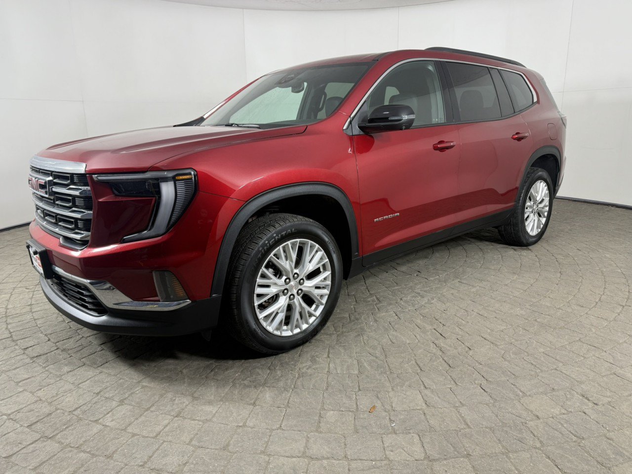 Used 2024 GMC Acadia Elevation AWD/4WD image 3