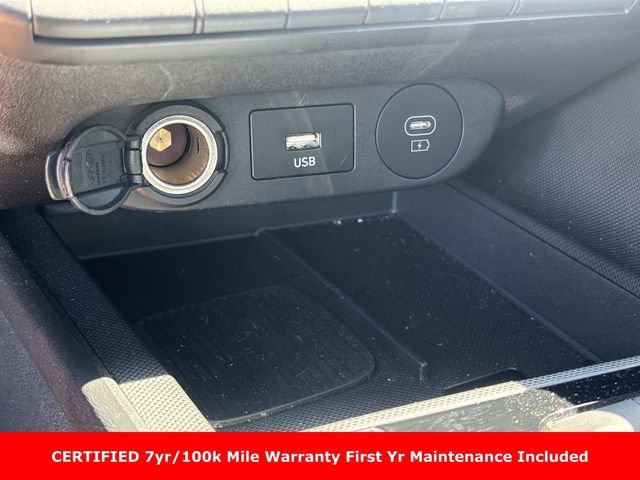 Used 2025 Hyundai Elantra SEL FWD image 25