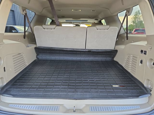 Used 2019 Chevrolet Suburban LT w/ Luxury Package AWD/4WD image 34