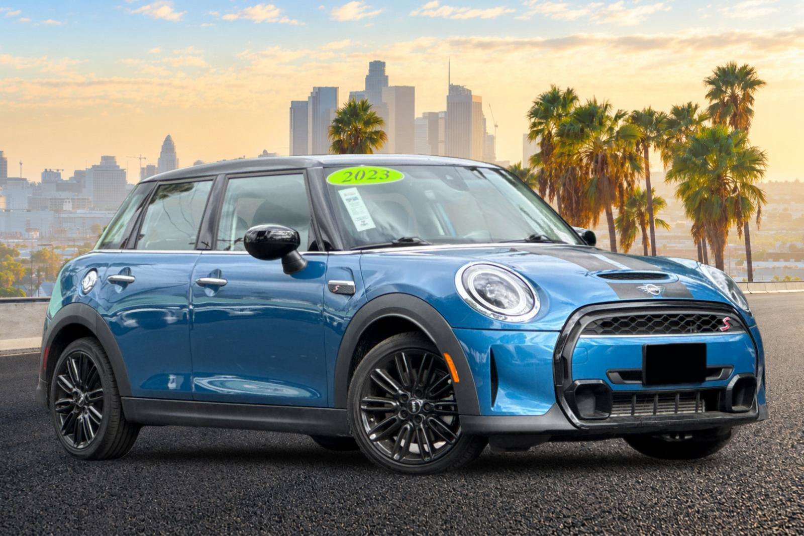 Used 2023 MINI Cooper S FWD image 2