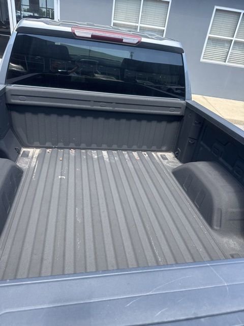Used 2021 Chevrolet Silverado 1500 LT w/ LPO, Dark Essentials Package AWD/4WD image 7